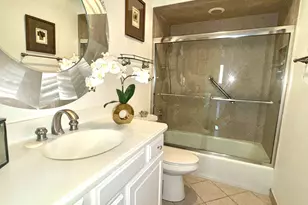 3350 N Carriageway Dr, Arlington Heights, IL 60004 - Photo 11