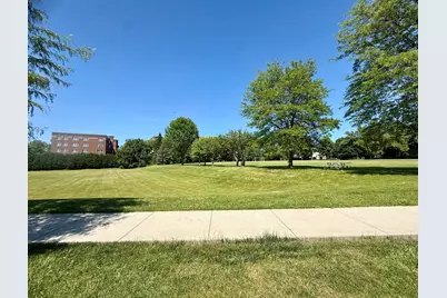 3350 N Carriageway Drive #318, Arlington Heights, IL 60004 - Photo 33