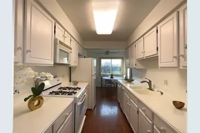 3350 N Carriageway Drive #318, Arlington Heights, IL 60004 - Photo 5
