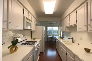 3350 N Carriageway Dr, Arlington Heights, IL 60004 - Photo 5