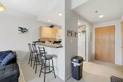 6238 W 26th Street #203, Berwyn, IL 60402 - Photo 5
