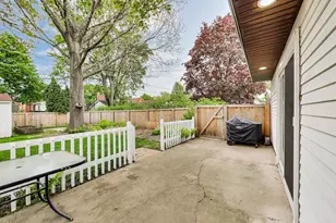 313 S Hi Lusi Ave, Mount Prospect, IL 60056 - Photo 35