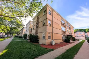 8642 W Berwyn Ave, Chicago, IL 60656 - Photo 15