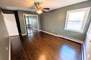 8642 W Berwyn Ave, Chicago, IL 60656 - Photo 9