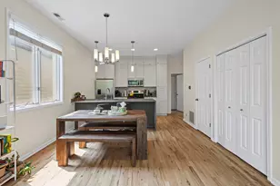 1433 W Belle Plaine Ave, Chicago, IL 60613 - Photo 3