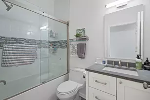1433 W Belle Plaine Ave, Chicago, IL 60613 - Photo 13