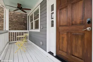 2630 N Whipple St, Chicago, IL 60647 - Photo 3