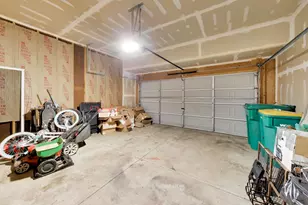 1179 W Maggie Ln, Romeoville, IL 60446 - Photo 27