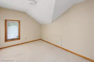 383 W Park Ave, Aurora, IL 60506 - Photo 17