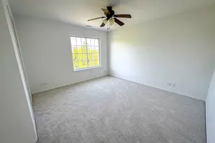 1758 Fredericksburg Ln, Aurora, IL 60503 - Photo 17