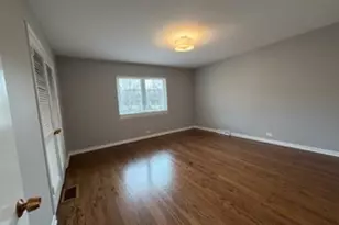 1332 Greenwillow Ln, Glenview, IL 60025 - Photo 9