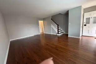 1332 Greenwillow Ln, Glenview, IL 60025 - Photo 3