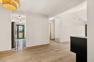 720 Weidner Rd, Buffalo Grove, IL 60089 - Photo 27