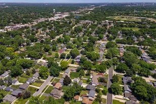 1107 E Elm St, Wheaton, IL 60189 - Photo 35
