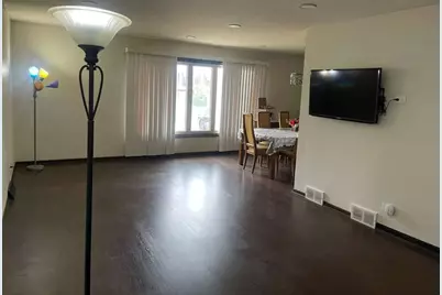 852 Tonne Road, Elk Grove Village, IL 60007 - Photo 11