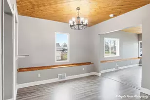 320 E Washington St, Round Lake Park, IL 60073 - Photo 9