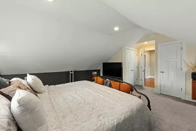 2416 Elmwood Avenue, Berwyn, IL 60402 - Photo 19