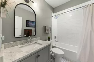 2416 Elmwood Ave, Berwyn, IL 60402 - Photo 15