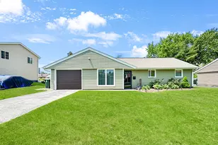 7830 Sprucewood Ave, Woodridge, IL 60517 - Photo 1