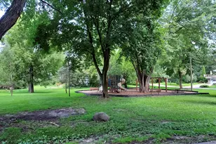201 Devonshire Rd, Tower Lakes, IL 60010 - Photo 37