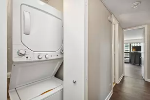 30 E Huron St, Chicago, IL 60611 - Photo 17