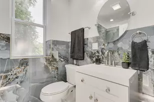 140 W 66th St, Chicago, IL 60621 - Photo 9