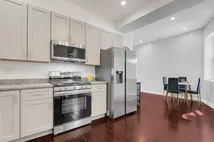 140 W 66th St, Chicago, IL 60621 - Photo 3