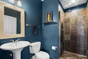4553 N Magnolia Ave, Chicago, IL 60640 - Photo 17