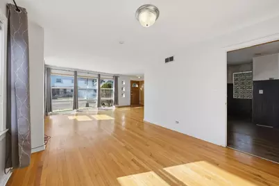 6156 W Gunnison Street, Chicago, IL 60630 - Photo 5