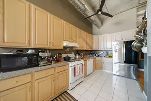 2675 W Grand Ave, Chicago, IL 60612 - Photo 13
