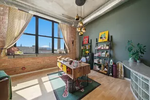2675 W Grand Ave, Chicago, IL 60612 - Photo 3