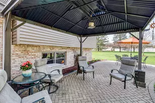 3204 Hickory Creek Dr, New Lenox, IL 60451 - Photo 9