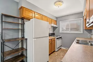 1424 W 115th St, Chicago, IL 60643 - Photo 5