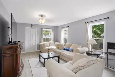 551 Sunset Drive, Elgin, IL 60123 - Photo 13
