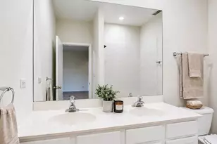 1962 W Lawrence Ave, Chicago, IL 60640 - Photo 11
