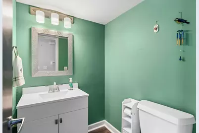 845 Essex Circle, Grayslake, IL 60030 - Photo 9