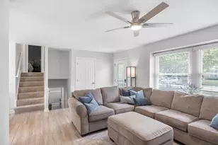 1513 Ronzheimer Ave, Saint Charles, IL 60174 - Photo 3