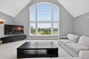 39W696 Henry David Thoreau Pl, Saint Charles, IL 60175 - Photo 17