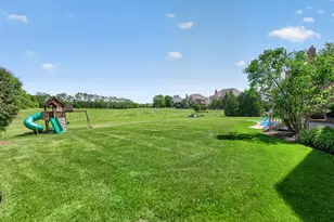 39W696 Henry David Thoreau Pl, Saint Charles, IL 60175 - Photo 53