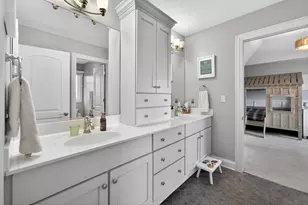 39W696 Henry David Thoreau Pl, Saint Charles, IL 60175 - Photo 29