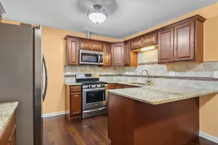 1310 Addleman St, Joliet, IL 60431 - Photo 7
