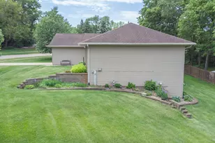 920 Mesa Dr, Freeport, IL 61032 - Photo 23