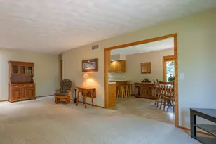 920 Mesa Dr, Freeport, IL 61032 - Photo 5