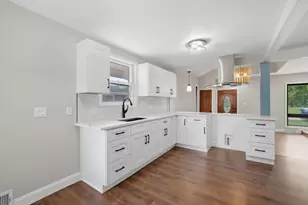 13409 S Komenski Ave, Robbins, IL 60472 - Photo 13