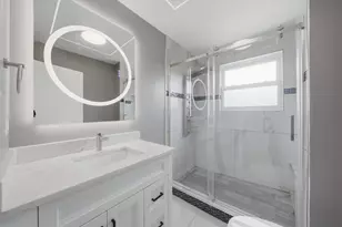 13409 S Komenski Ave, Robbins, IL 60472 - Photo 17