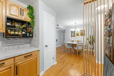 7A Kingery Quarter Avenue #201, Willowbrook, IL 60527 - Photo 9
