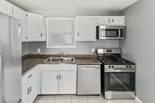 17561 Hillside Ave, Homewood, IL 60430 - Photo 3