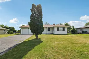 2N075 Mildred Ave, Glen Ellyn, IL 60137 - Photo 1