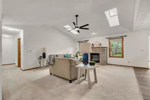 14 Quail Hollow Estate, Geneseo, IL 61254 - Photo 5