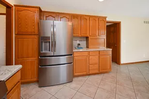 19 Bandecon Way, Bloomington, IL 61704 - Photo 67